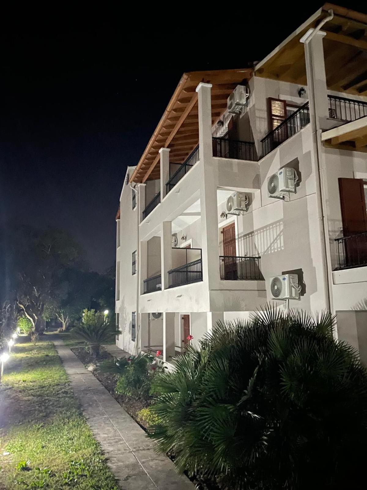 Casa Alema Verde อิปโซส ภายนอก รูปภาพ